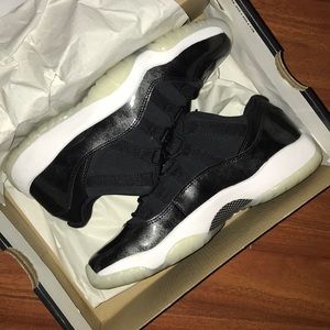 Air Jordan 11 Low Retro